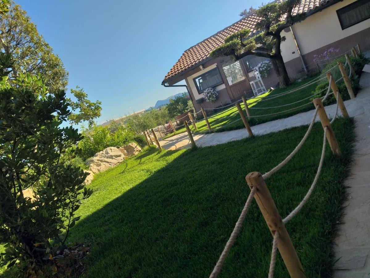 Villa La Collina Dei Cavalieri à Belvedere Ostrense Extérieur photo